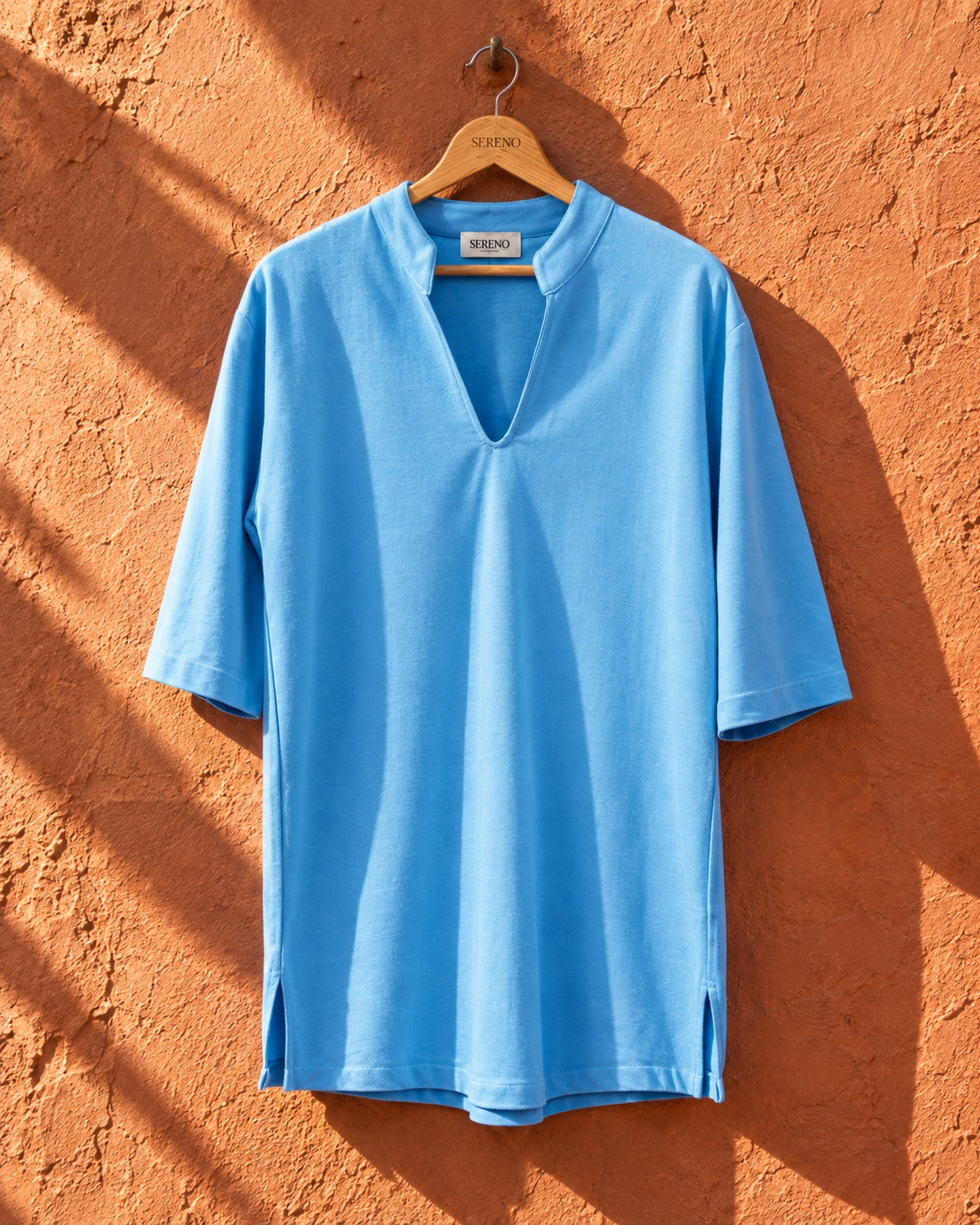 Túnica Capri Piqué en azul, de frente, sola